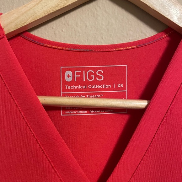 FIGs Pride Collection Scrubs RARE - Picture 4 of 4